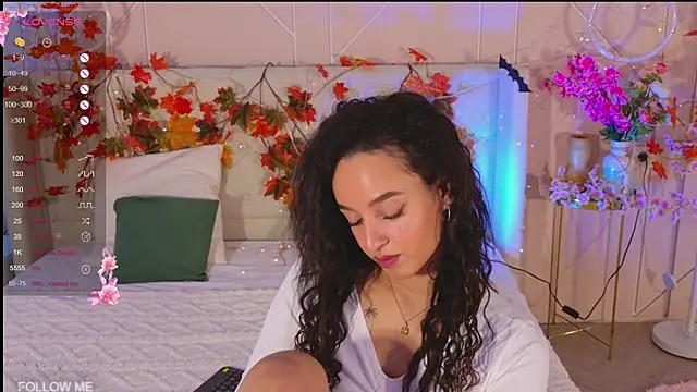 Lolly Neal online show from November 25, 4:56 am