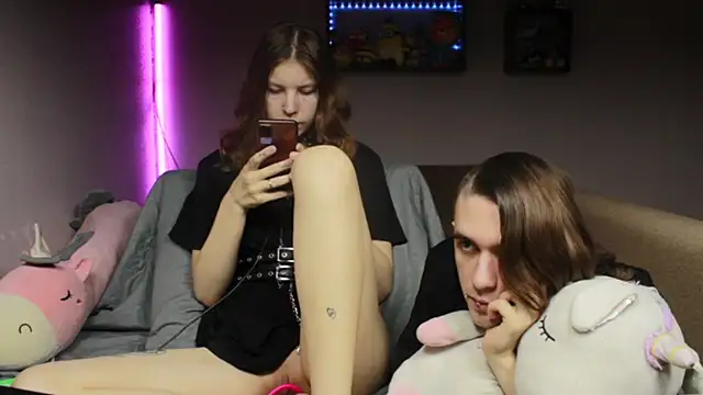 Kamala Adele online show from March 14, 7:01 pm