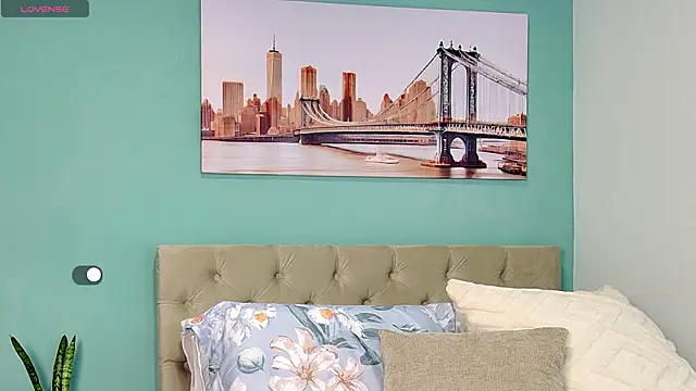 yanella fire online show from February 3, 11:04 am