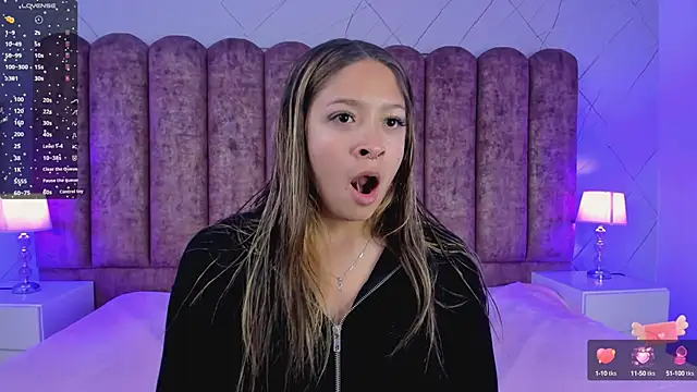 Victoria Adams14 online show from February 21, 11:55 am