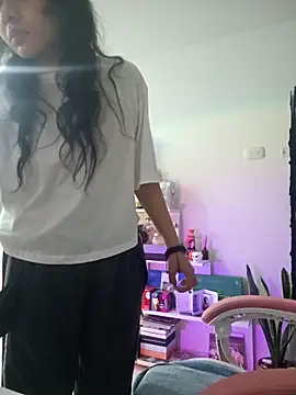 azumiichan online show from February 28, 2:42 am