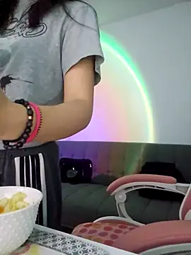 azumiichan online show from October 8, 12:30 am