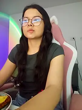 azumiichan online show from October 21, 12:00 am