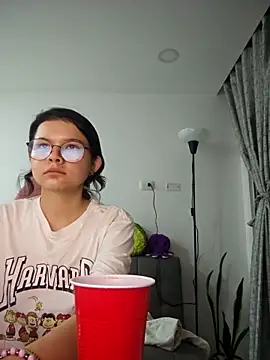 azumiichan online show from December 18, 2:50 am