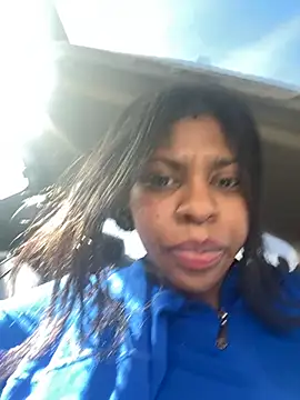 Snapshot of CamGirlLeanna chatting on February 26, 9:27 pm CamGirlLeanna online show from February 26, 9:27 pm