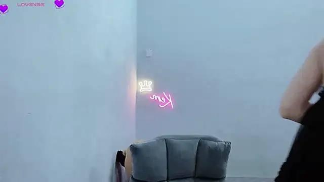 tanhxiu online show from January 12, 6:49 pm