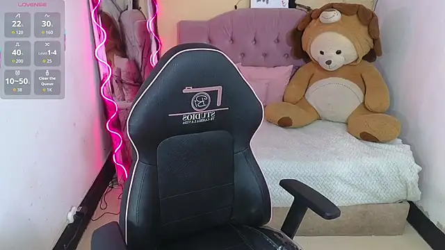 Chiara tay online show from October 27, 3:32 am