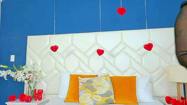 RubyRossel online show from February 6, 11:35 am