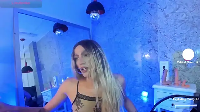 Snapshot of KataAswad chatting on December 17, 8:45 am KataAswad online show from December 17, 8:45 am