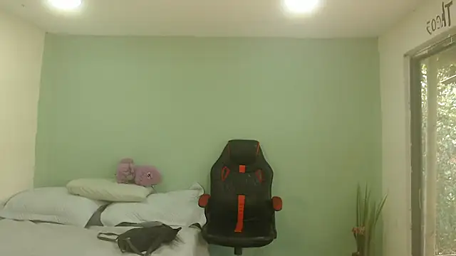 danielitopapuu online show from January 14, 4:34 pm