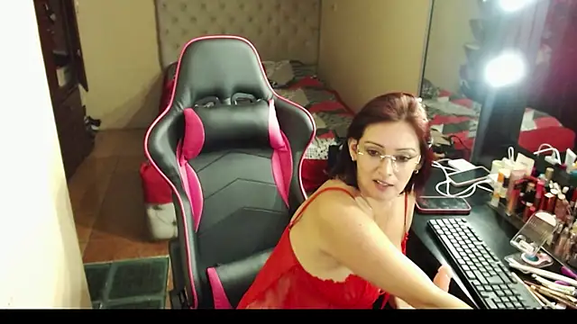 Carol Scottt online show from December 28, 3:26 am