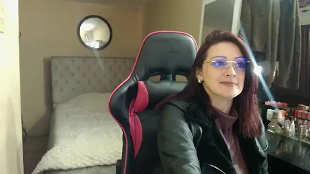 Carol Scottt online show from April 17, 6:55 pm