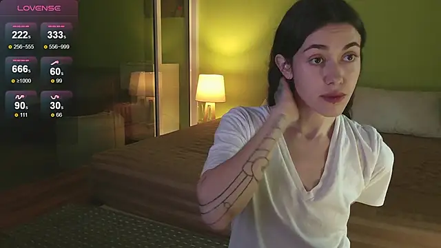 Snapshot of sadetuiningaa chatting on September 20, 12:22 am sadetuiningaa online show from September 20, 12:22 am