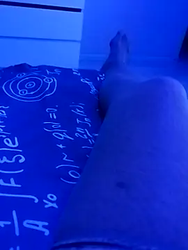 Snapshot of McdyllanXX chatting on November 21, 10:08 pm McdyllanXX online show from November 21, 10:08 pm