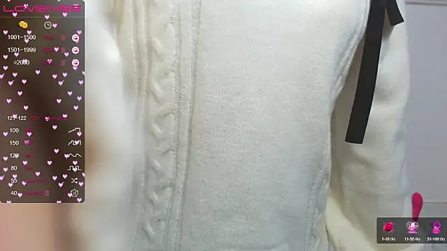 Snapshot of MEI--55 chatting on December 9, 9:05 pm MEI--55 online show from December 9, 9:05 pm