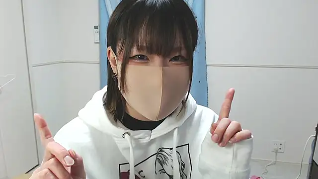 Snapshot of MEI--55 chatting on December 30, 11:04 am MEI--55 online show from December 30, 11:04 am