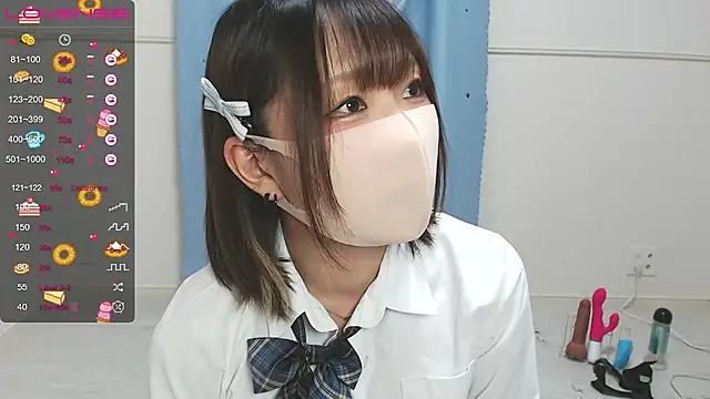 Snapshot of MEI--55 chatting on January 7, 9:03 pm MEI--55 online show from January 7, 9:03 pm