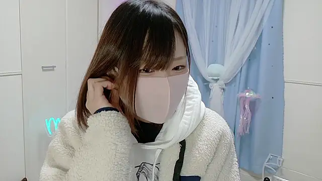 Snapshot of MEI--55 chatting on February 21, 8:51 am MEI--55 online show from February 21, 8:51 am