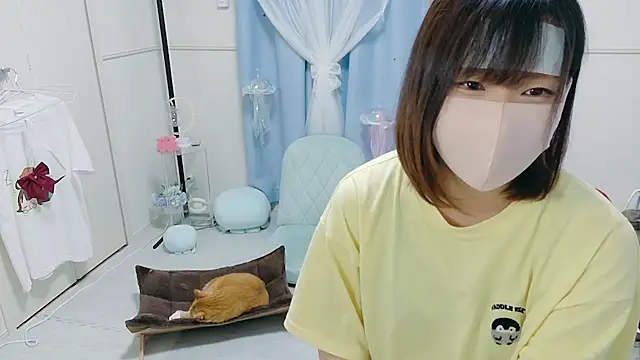 Snapshot of MEI--55 chatting on September 17, 9:11 am MEI--55 online show from September 17, 9:11 am