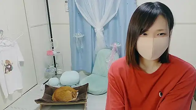 Snapshot of MEI--55 chatting on October 3, 9:06 am MEI--55 online show from October 3, 9:06 am