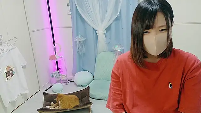 Snapshot of MEI--55 chatting on October 10, 9:08 am MEI--55 online show from October 10, 9:08 am