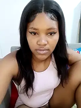 Snapshot of charmainexxx chatting on December 29, 8:11 am charmainexxx online show from December 29, 8:11 am