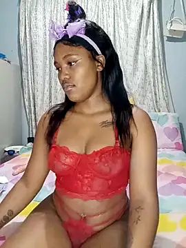 Snapshot of charmainexxx chatting on February 8, 11:13 pm charmainexxx online show from February 8, 11:13 pm