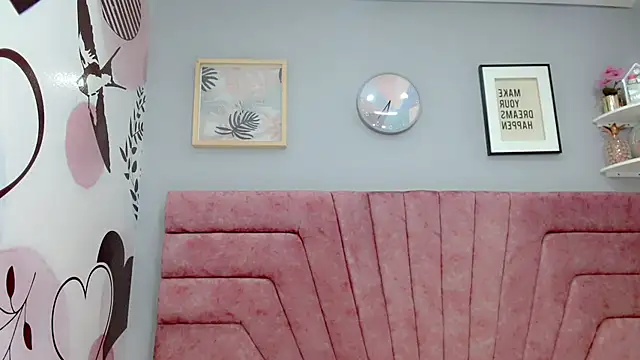 ValeriaAguilar online show from February 15, 10:42 pm