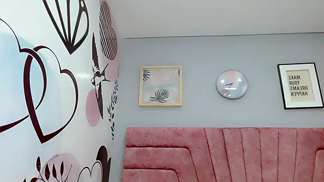 ValeriaAguilar online show from February 19, 8:41 pm