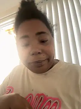 JCCaramelbarbie1 online show from November 4, 1:32 pm