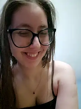 Snapshot of Sarah459 chatting on May 10, 8:36 pm Sarah459 online show from May 10, 8:36 pm