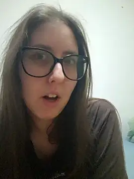 Snapshot of Sarah459 chatting on May 25, 9:43 pm Sarah459 online show from May 25, 9:43 pm