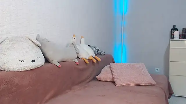 lovely hayley online show from October 3, 9:12 pm