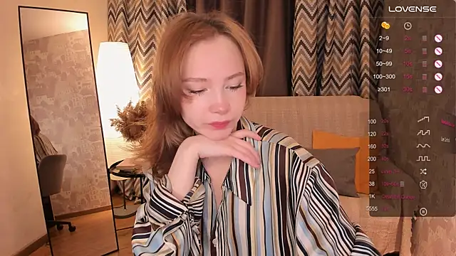 LanaBlu  online show from December 9, 12:08 pm