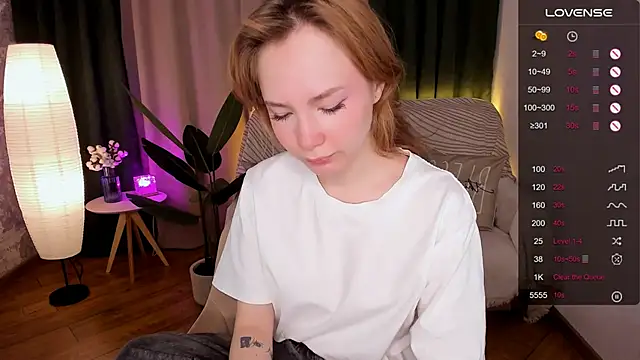 LanaBlu  online show from January 10, 2:04 am