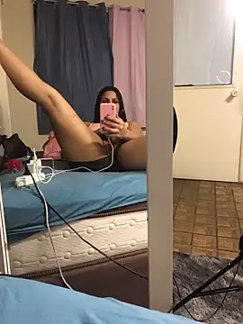 bellinii07 online show from February 27, 5:13 am