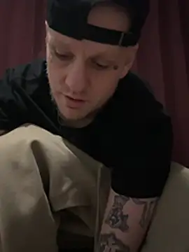 Snapshot of VixyGang chatting on February 28, 7:20 am VixyGang online show from February 28, 7:20 am