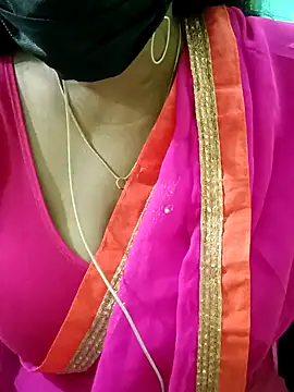 Snapshot of Aishu-tamil09 chatting on February 3, 5:18 am Aishu-tamil09 online show from February 3, 5:18 am