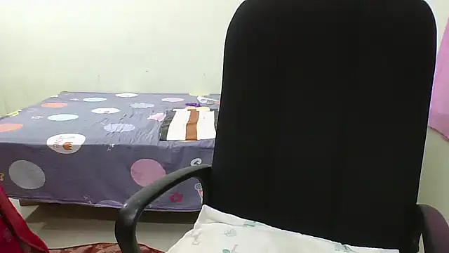 Snapshot of tamil_ureniya chatting on February 1, 7:02 pm tamil ureniya online show from February 1, 7:02 pm