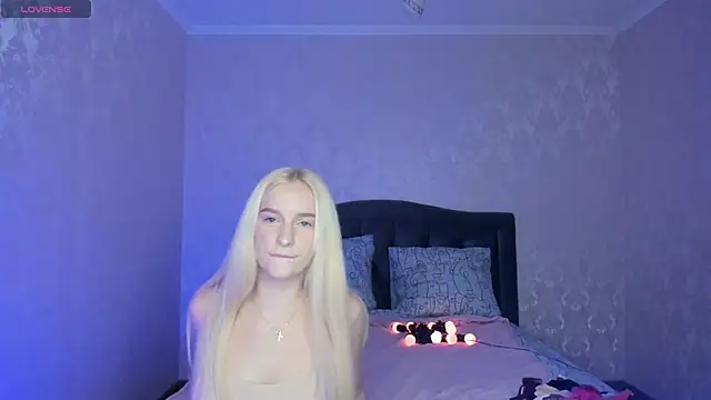 Amanda054 online show from December 1, 5:35 pm