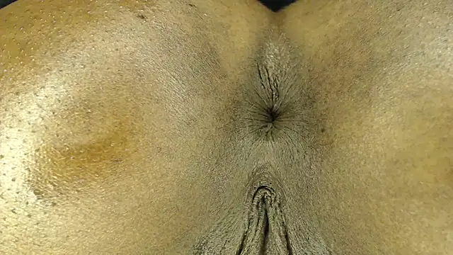 Snapshot of Sexy-tifani chatting on July 14, 11:32 pm Sexy-tifani online show from July 14, 11:32 pm