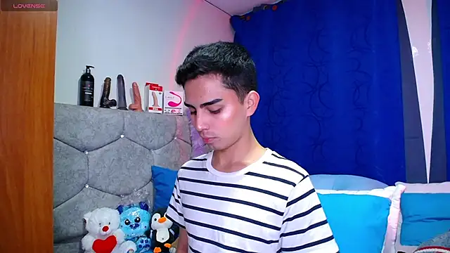 OwenBluee online show from September 23, 10:35 pm