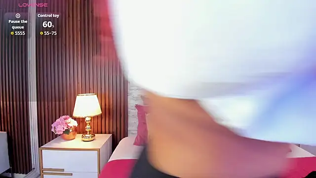 Snapshot of AndreaPink2024 chatting on December 17, 12:44 pm AndreaPink2024 online show from December 17, 12:44 pm