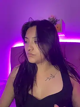 Snapshot of angellique_22 chatting on March 4, 11:19 am angellique 22 online show from March 4, 11:19 am