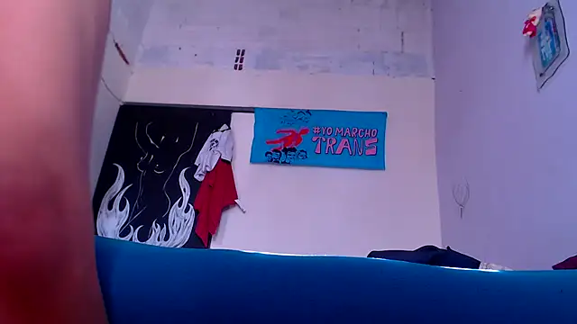 Zafiro subversiva online show from February 21, 8:32 pm