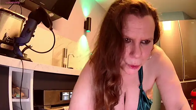 Snapshot of Endrocleia chatting on January 24, 11:23 pm Endrocleia online show from January 24, 11:23 pm