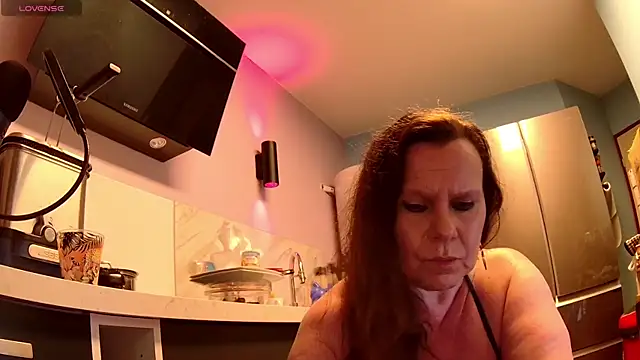 Endrocleia online show from May 28, 11:57 pm