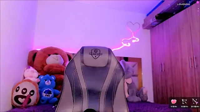 Lucidollts  online show from February 7, 5:52 am