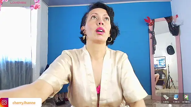 Snapshot of Jhanne_cherry chatting on December 3, 2:38 pm Jhanne cherry online show from December 3, 2:38 pm