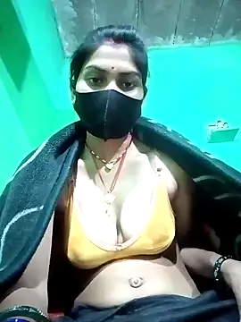 Snapshot of HOTBABITARAJ chatting on February 4, 6:46 am HOTBABITARAJ online show from February 4, 6:46 am